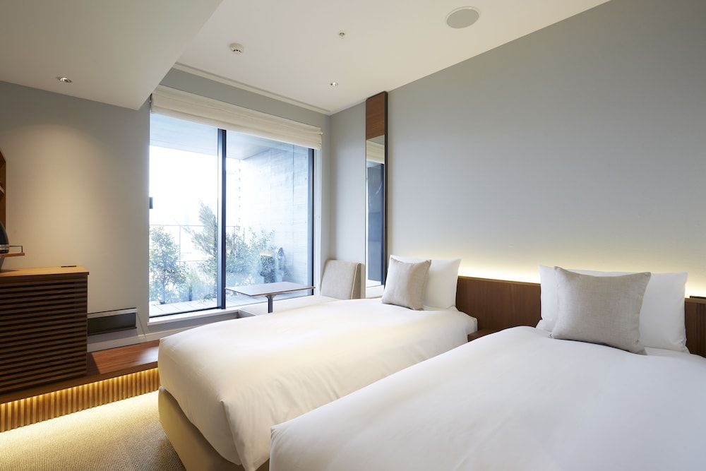 Twin Bed Room