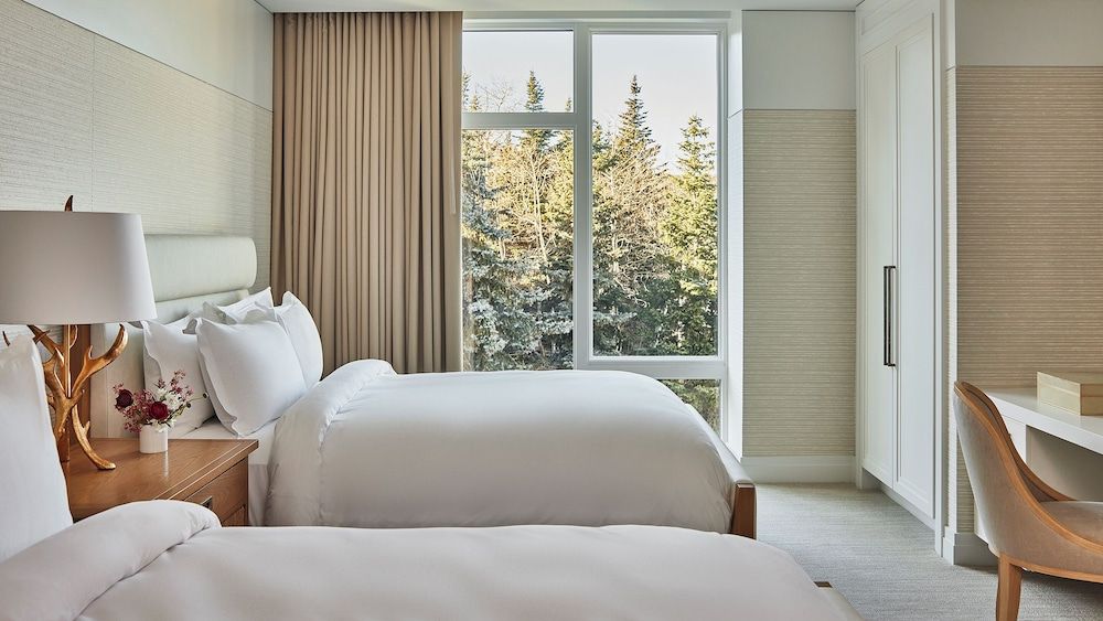 Room, 3 Bedrooms (Goldener, 2 King and 2 Queen Beds)