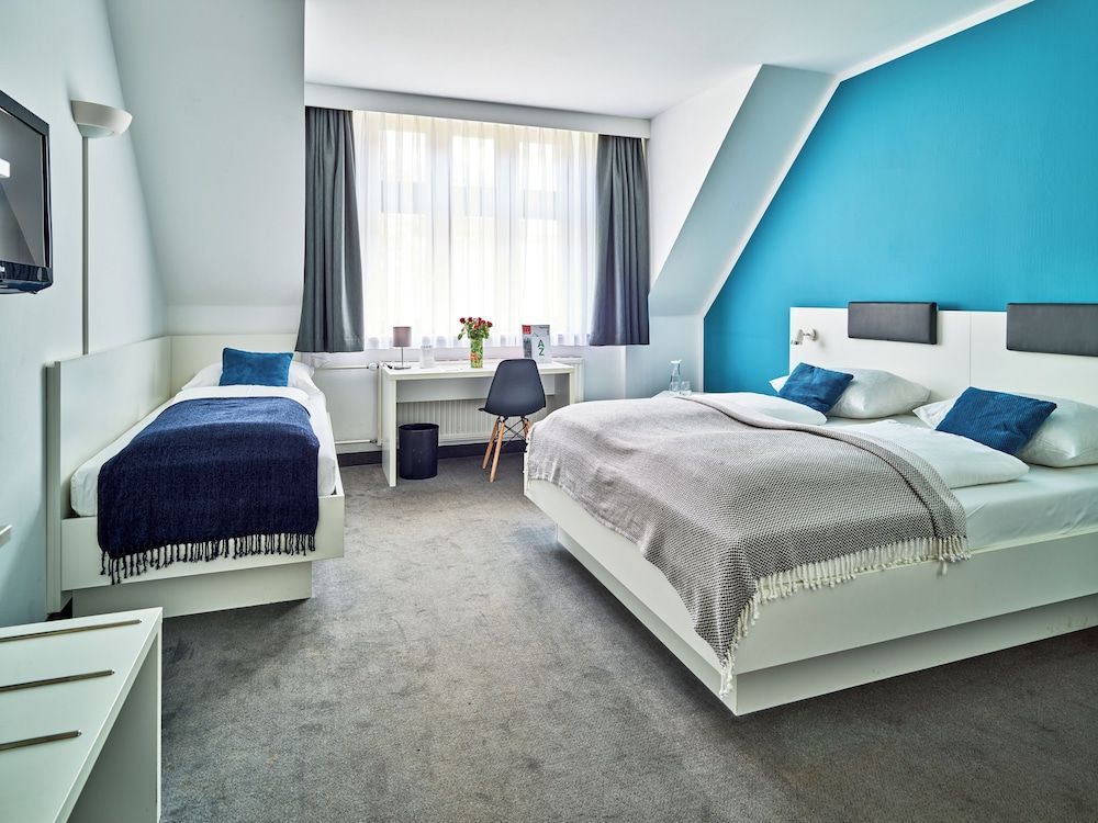 Brunnenhof City Center Standard Triple Room 2