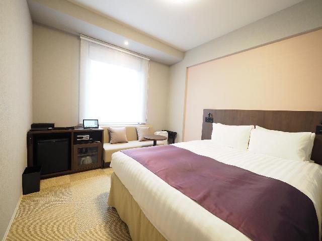 Moderate Double Room with Shower Booth