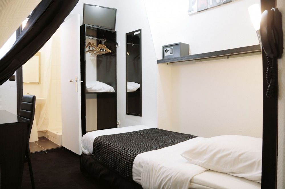 undefined Hôtel de l'Exposition République 2