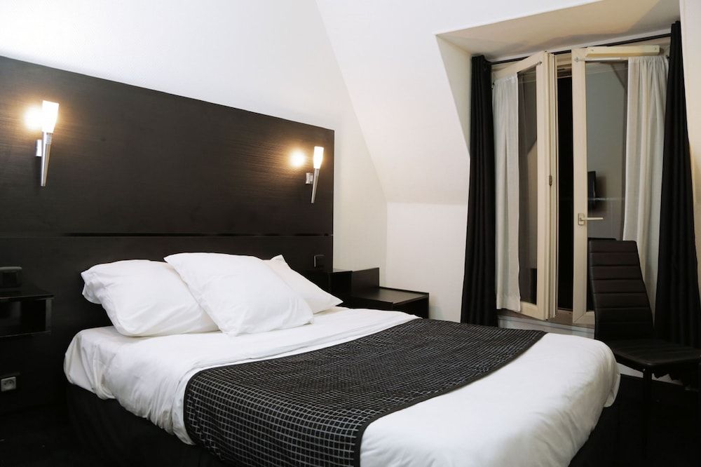 Hôtel de l'Exposition République Double Room