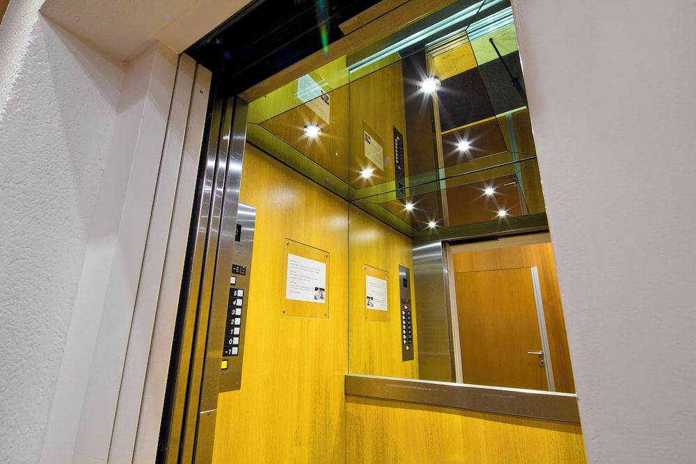 undefined Hotel Maximilian Stadthaus Penz 3