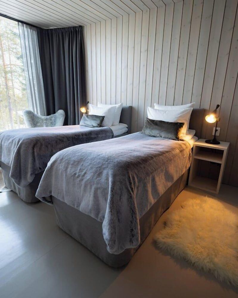 Arctic TreeHouse Hotel Arctic TreeHouse Suite Twin with Kitchenette (Extra bed) and View 3