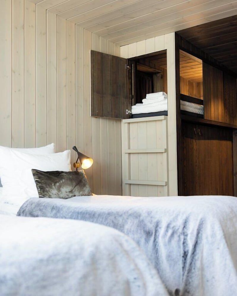 Arctic TreeHouse Hotel Arctic TreeHouse Suite Twin with Kitchenette (Extra bed) and View 2