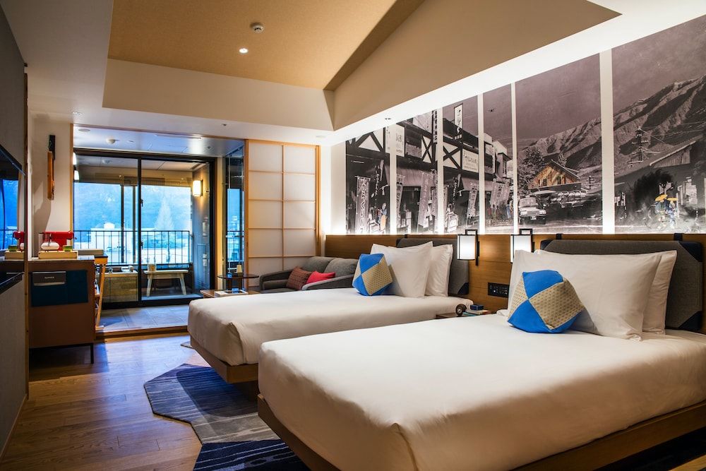 Standard Room, 2 Twin Beds, River View (Private Hot Spring)