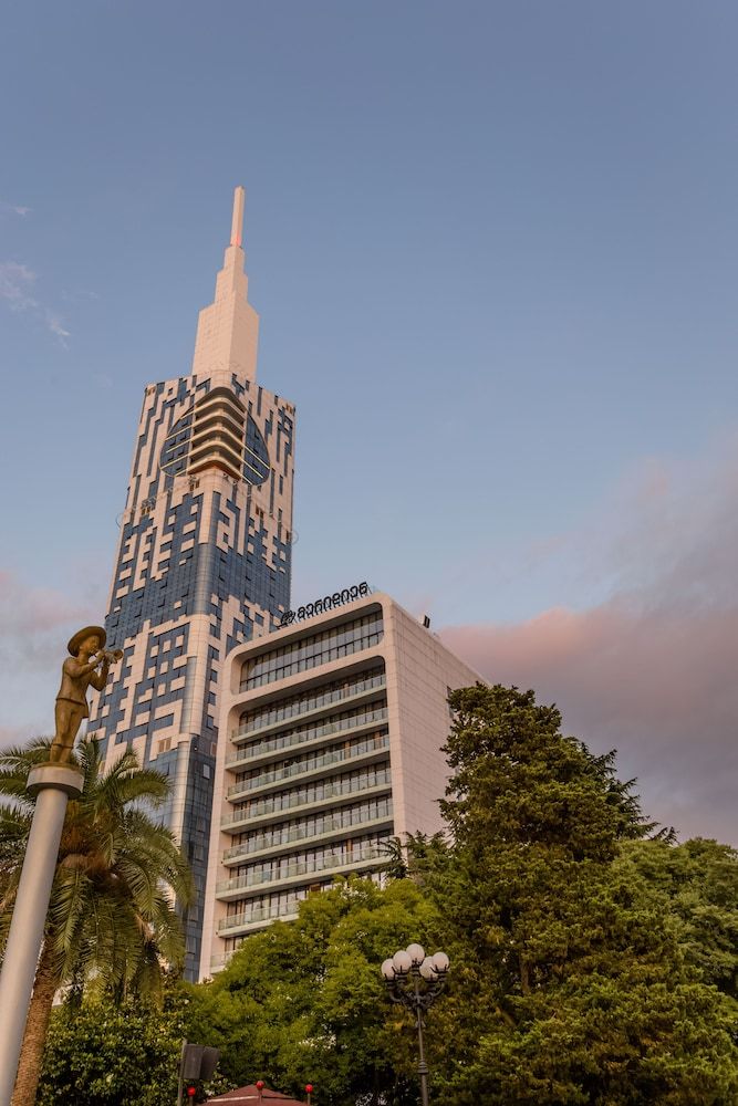 undefined Le Méridien Batumi 8