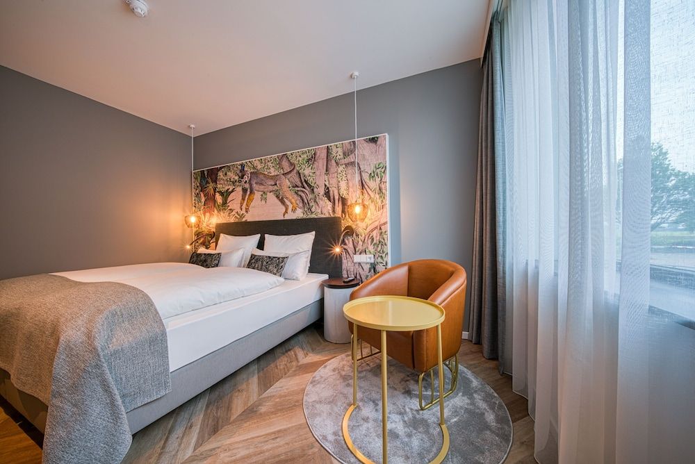Vienna House Easy by Wyndham Amsterdam Airport Standard Room, 1 Double Bed