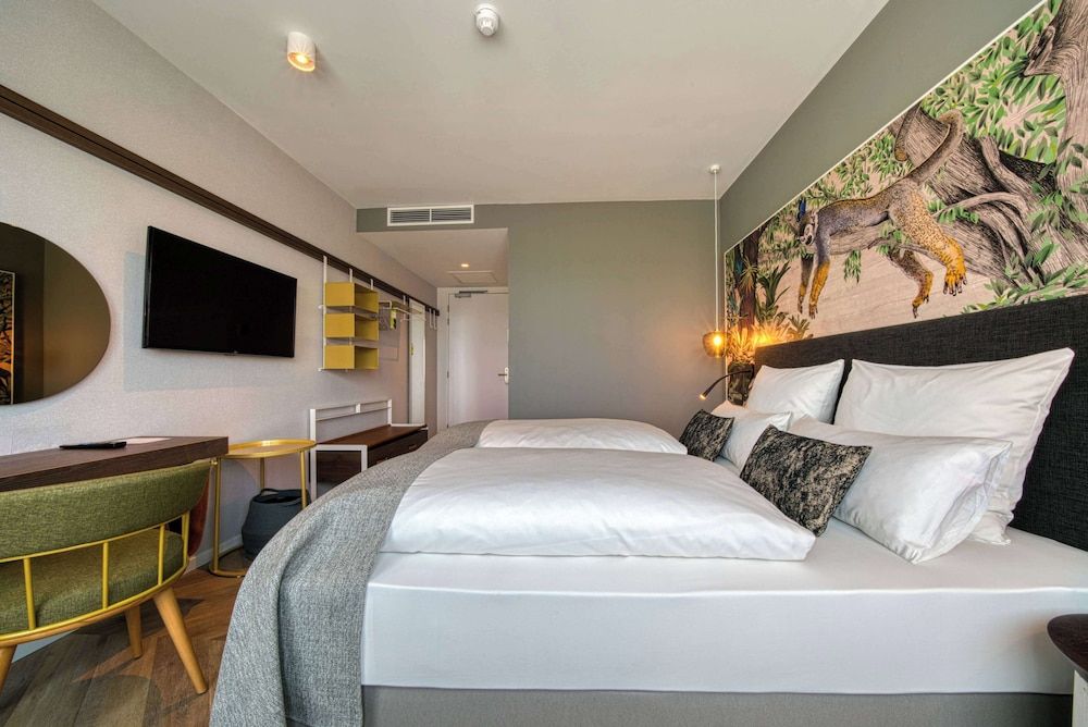 Vienna House Easy by Wyndham Amsterdam Airport Standard Room, 1 Double Bed 4