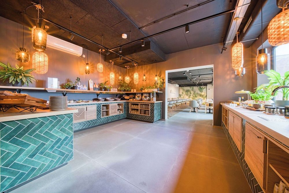 undefined Vienna House Easy by Wyndham Amsterdam Airport 8