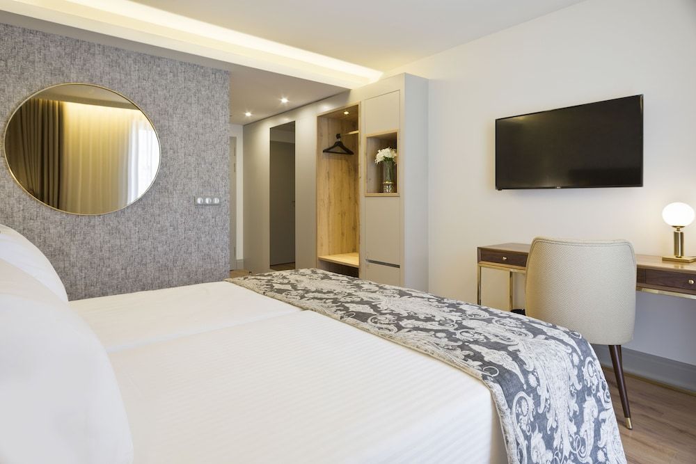 Acta The Avenue Standard Double Room 7