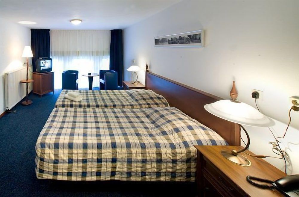 Hotel Prins Hendrik Double or Twin Room 3