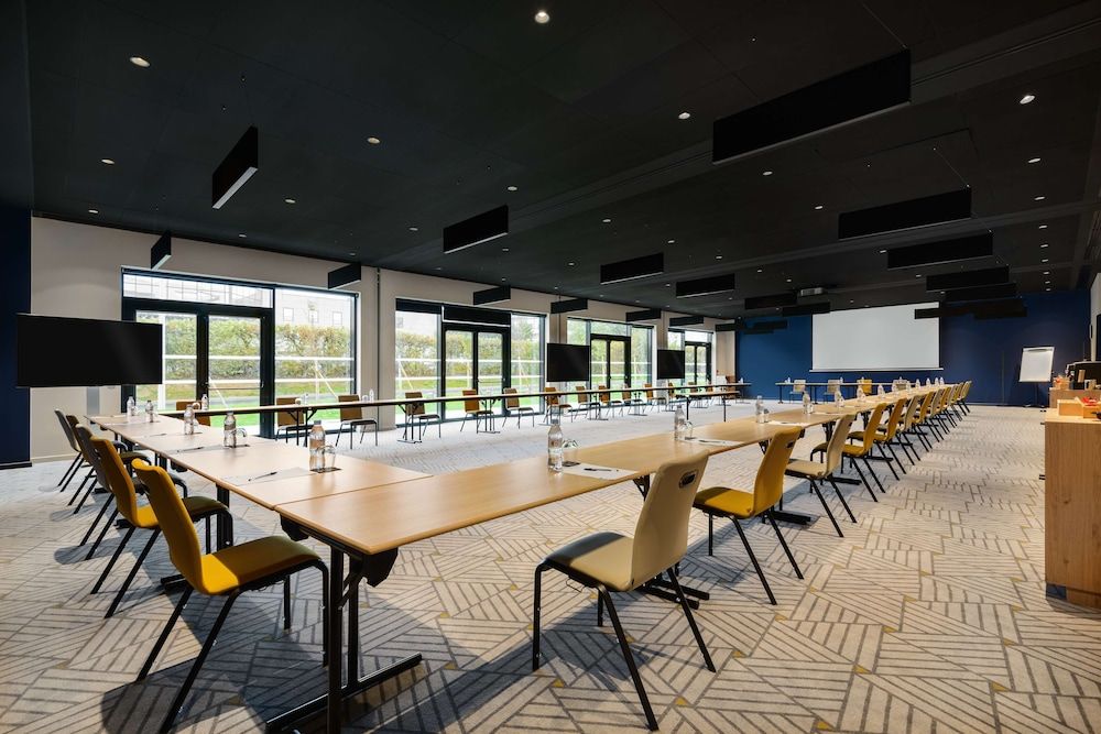 undefined Hyatt House Paris Charles de Gaulle Airport 10