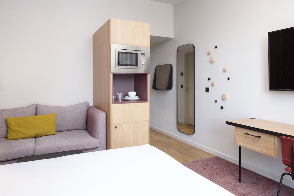 Hyatt House Paris Charles de Gaulle Airport Room, 1 King Bed 6