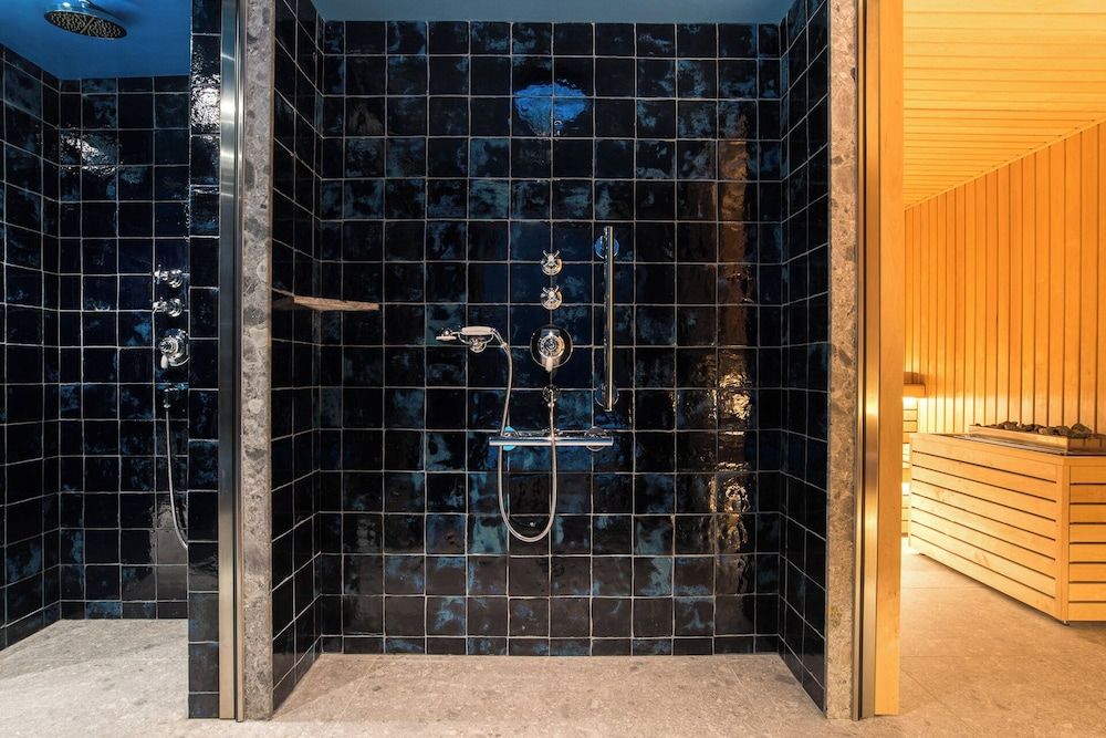 Hotel Le Coucou Méribel Chalet 8