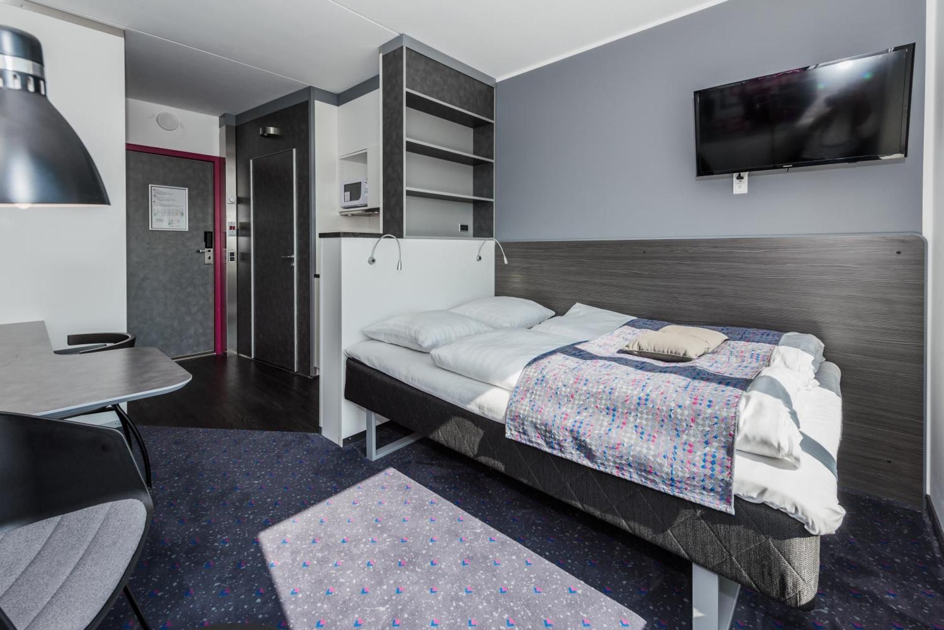 Studio Apartment - 2 Adults