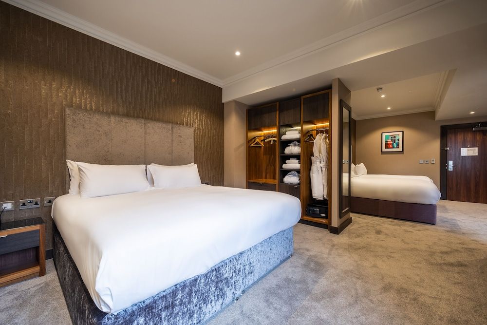 undefined Ten Square Hotel 9