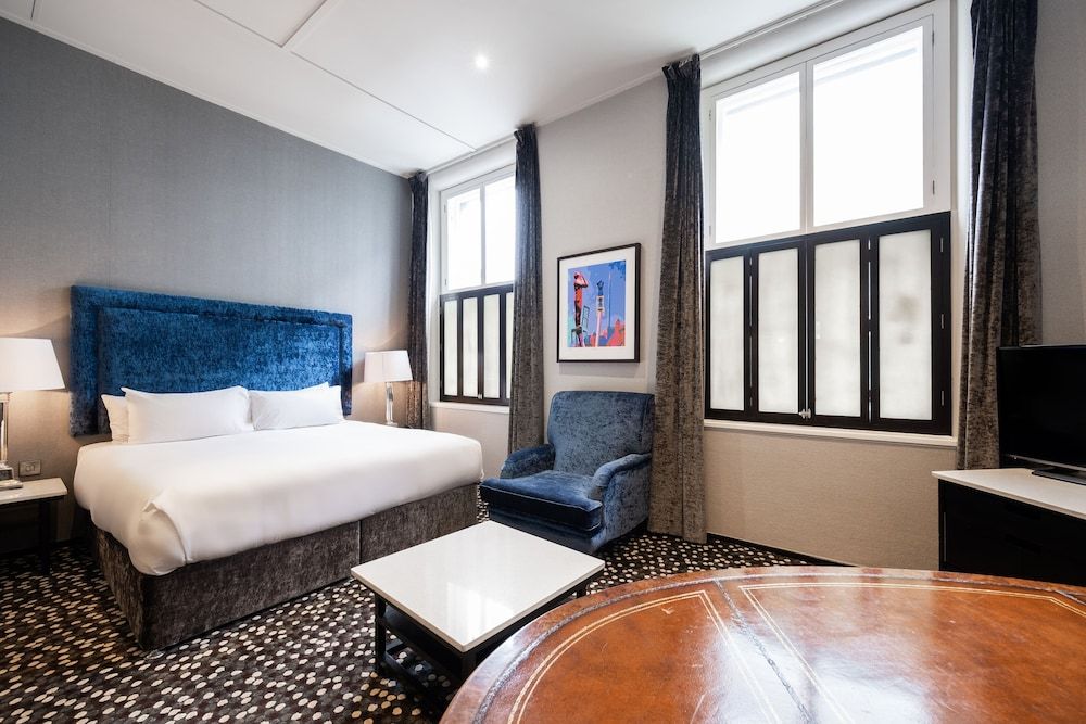 Ten Square Hotel