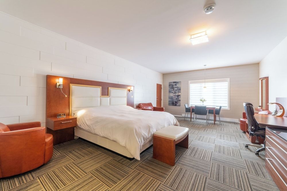Deluxe Room, Kitchen (King)
