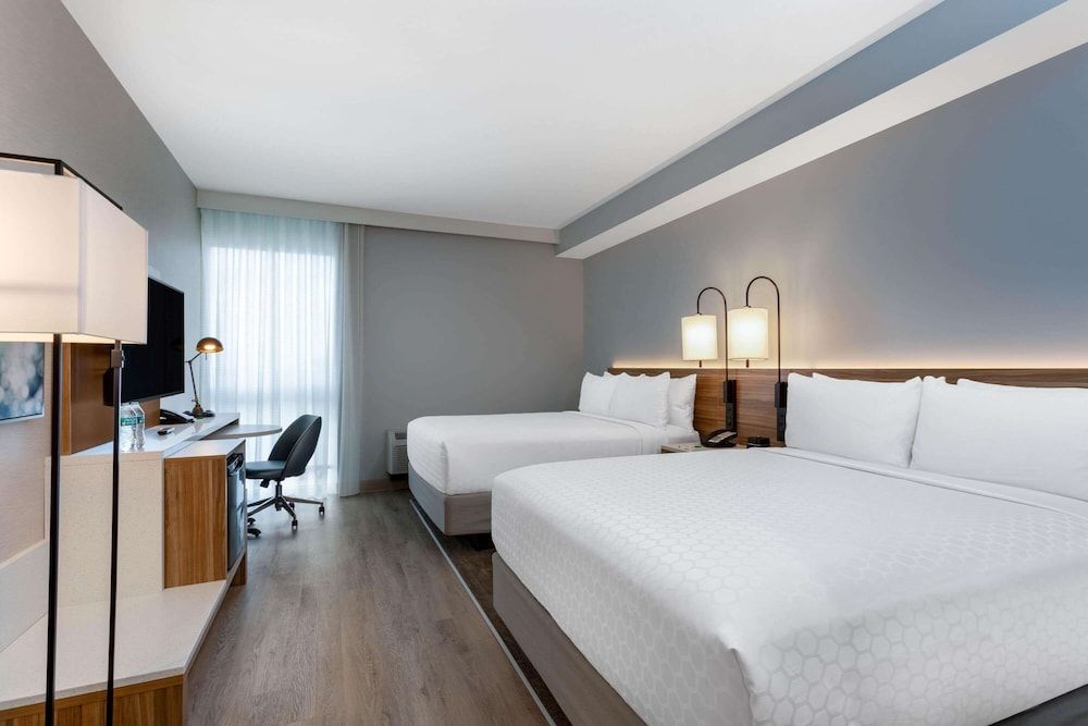 Room, 2 Queen Beds, Non Smoking