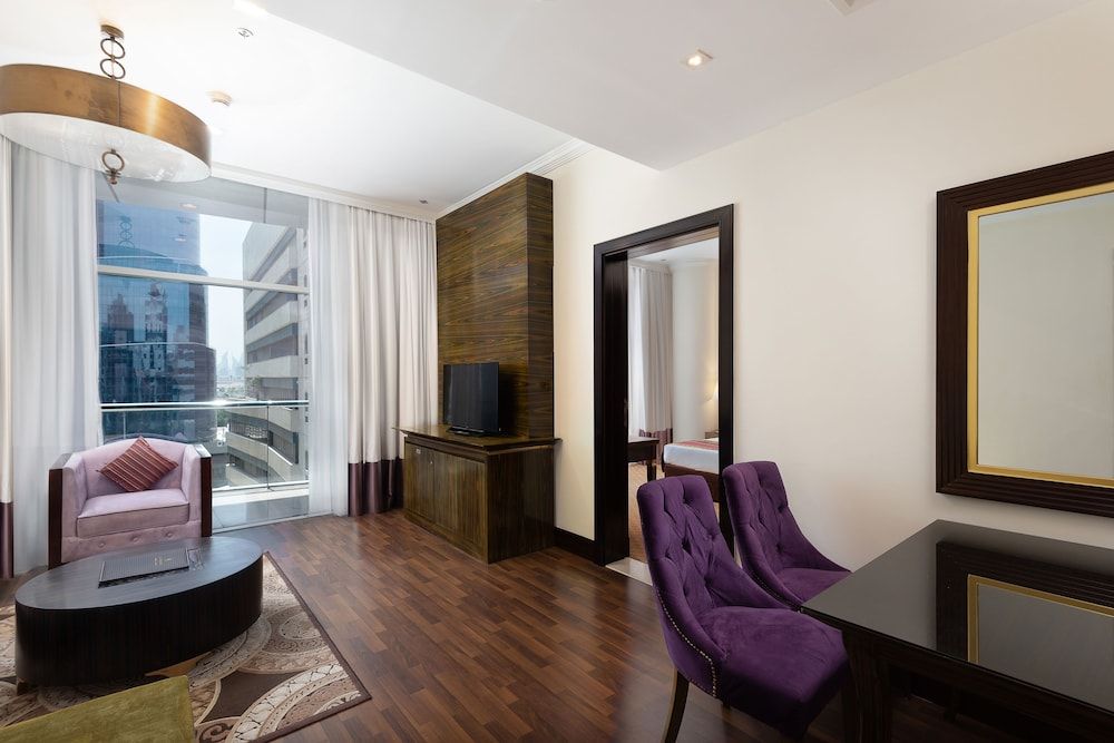 undefined Landmark Premier Hotel 10