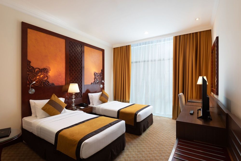 Landmark Premier Hotel STANDARD TWIN ROOM
