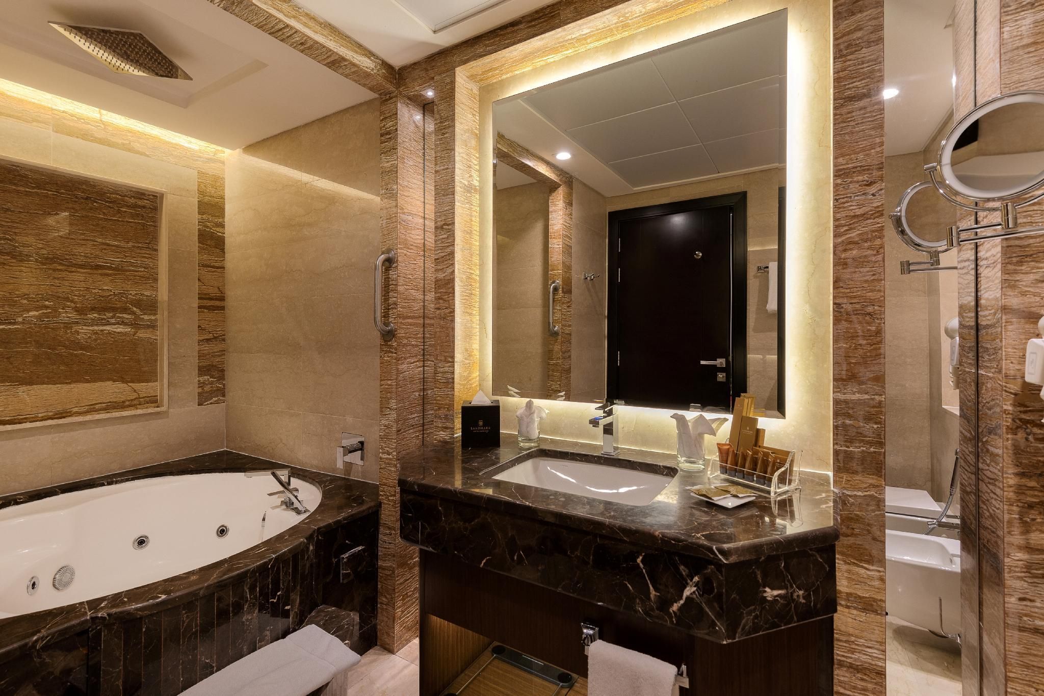 undefined Landmark Premier Hotel 9