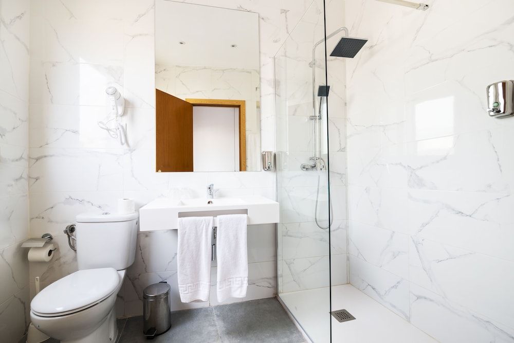 undefined Hotel Madrisol 8