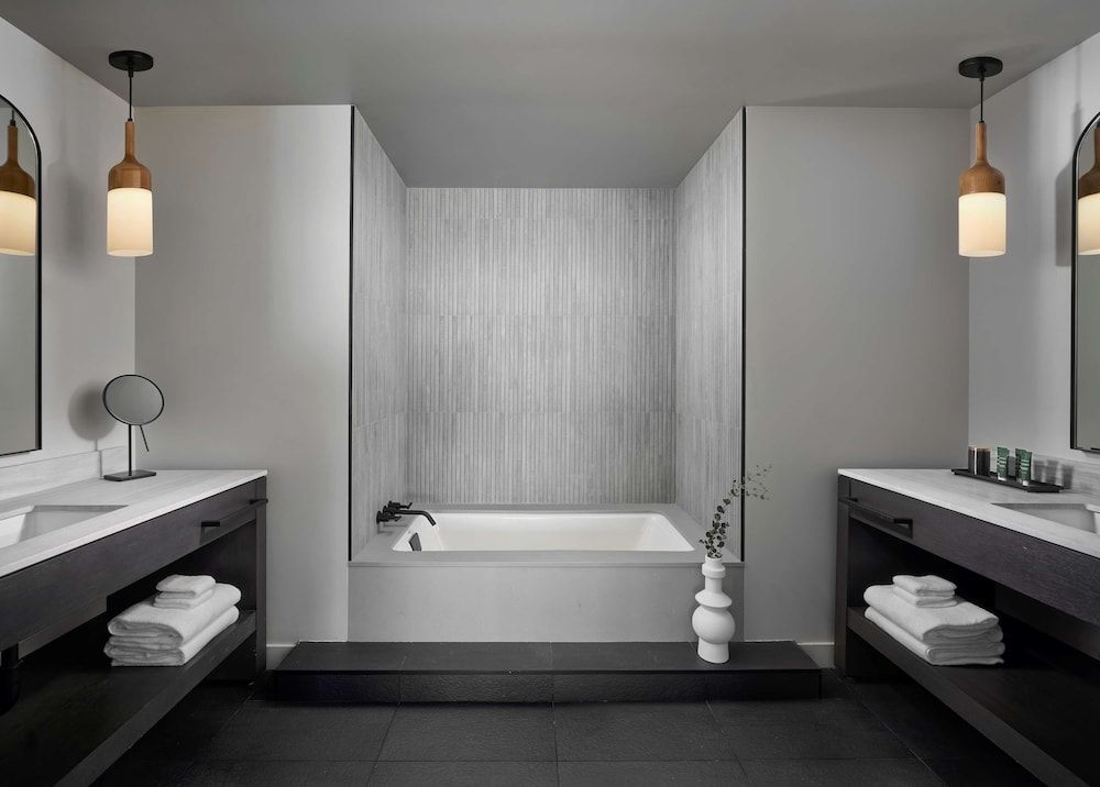 Ponto Presidential Suite