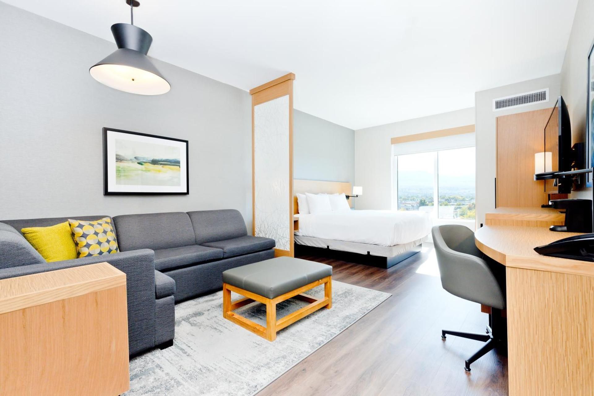 High Floor King Bed (plus Sofa Bed)