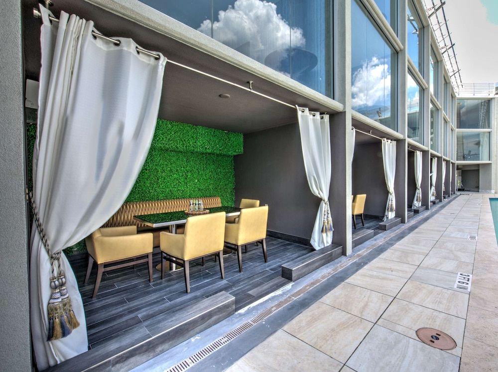 undefined DoubleTree by Hilton Houston Brookhollow 2