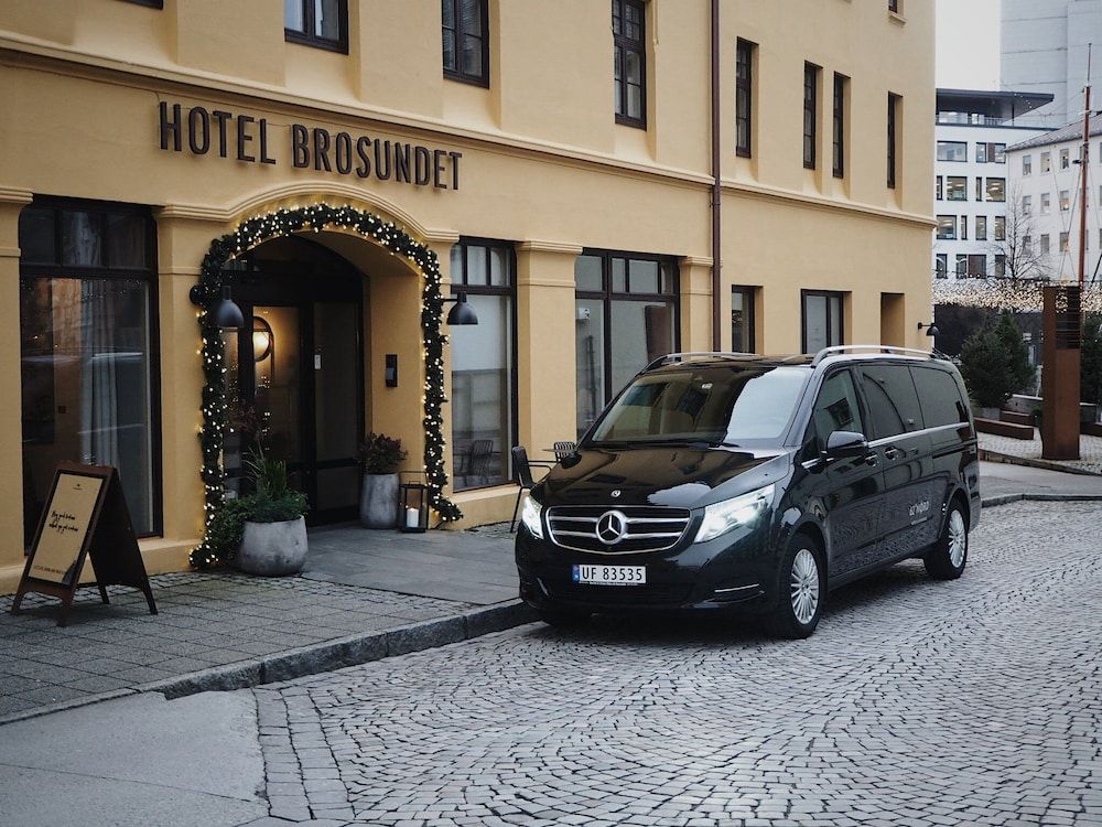 undefined Hotel Brosundet 2
