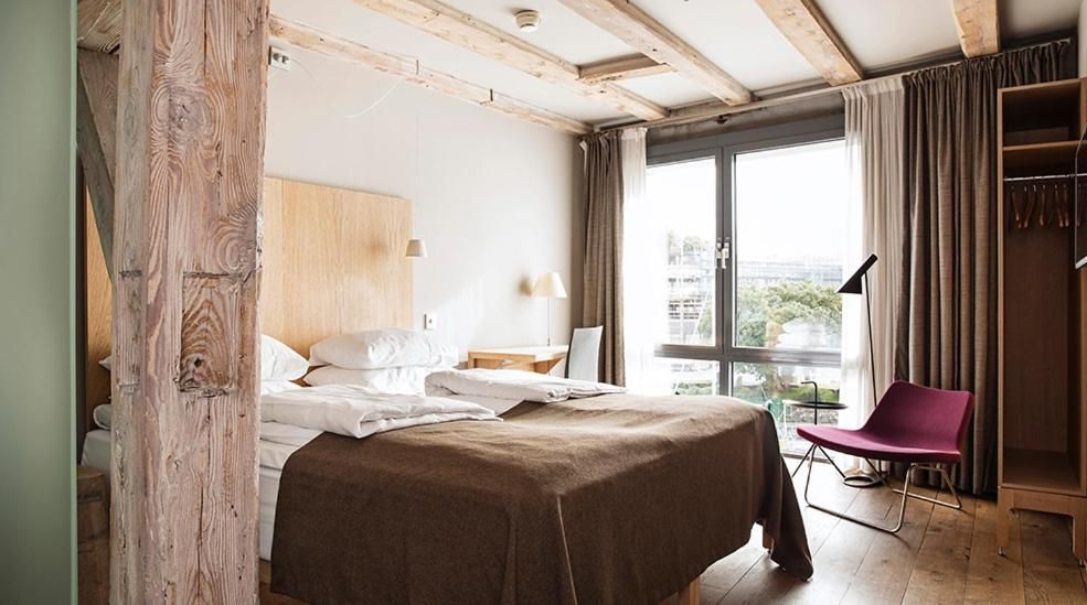 undefined Hotel Brosundet 10