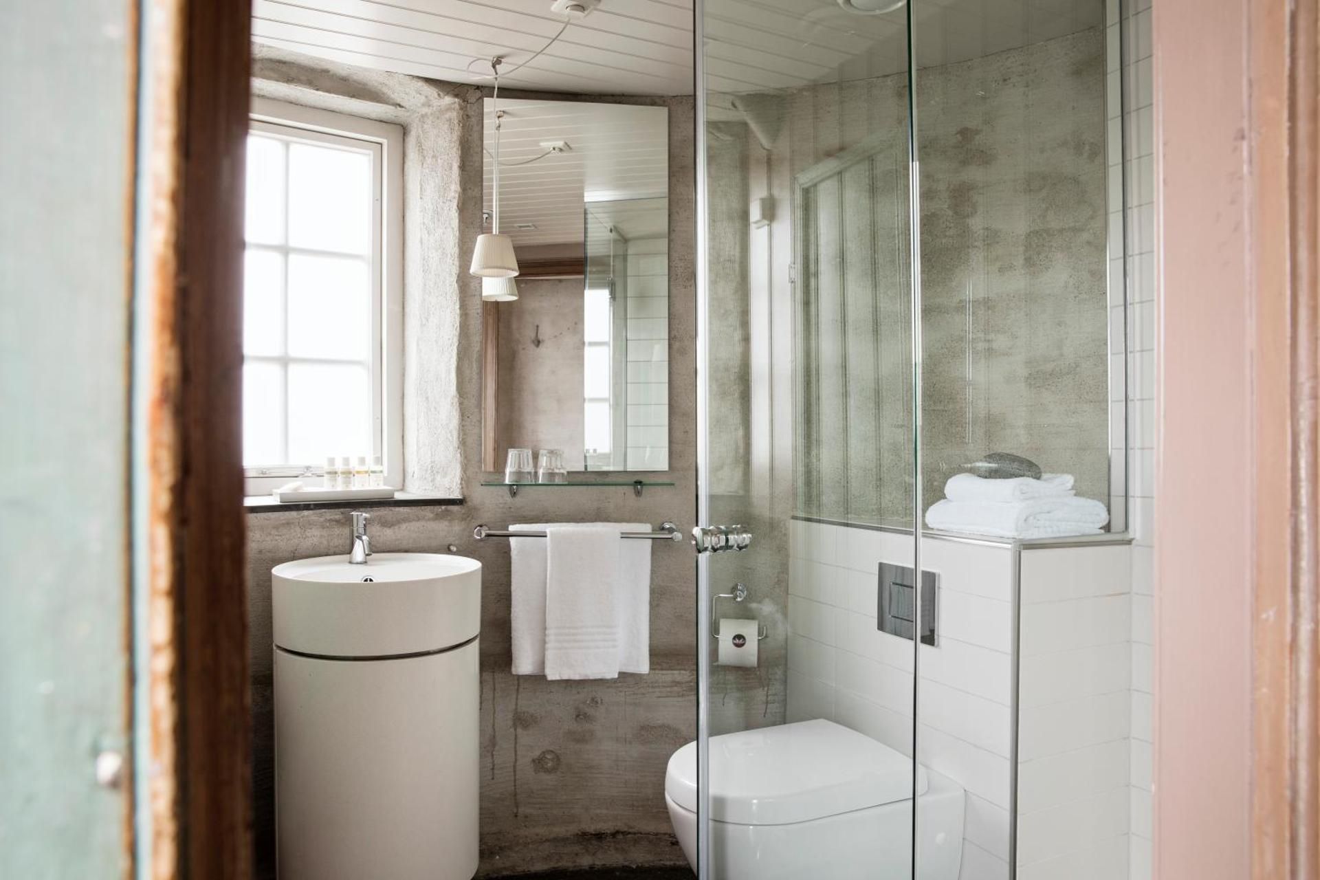 undefined Hotel Brosundet 9