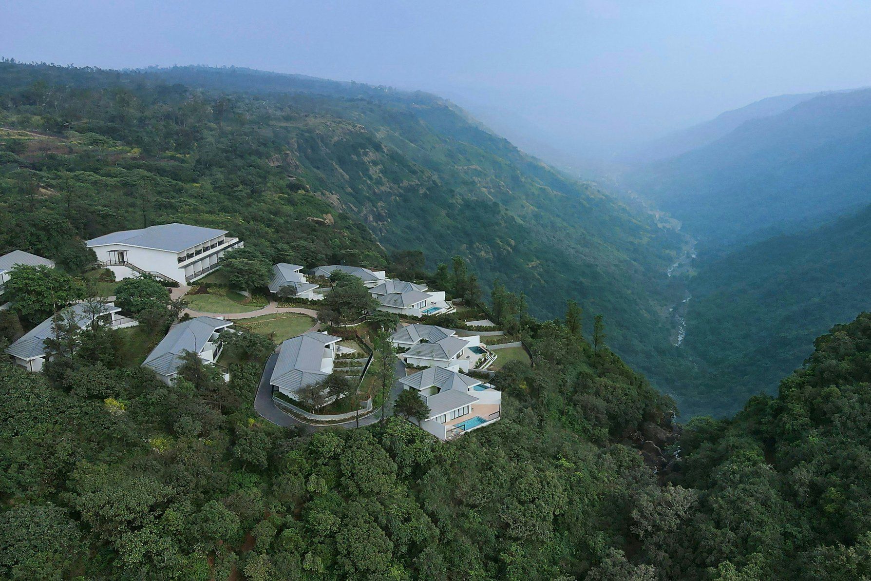 undefined Courtyard by Marriott Mahabaleshwar 2