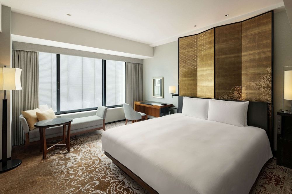 Deluxe Room, 1 King Bed