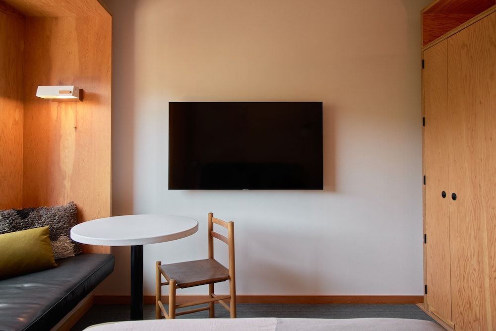 Ace Hotel Toronto Room (Small) 4