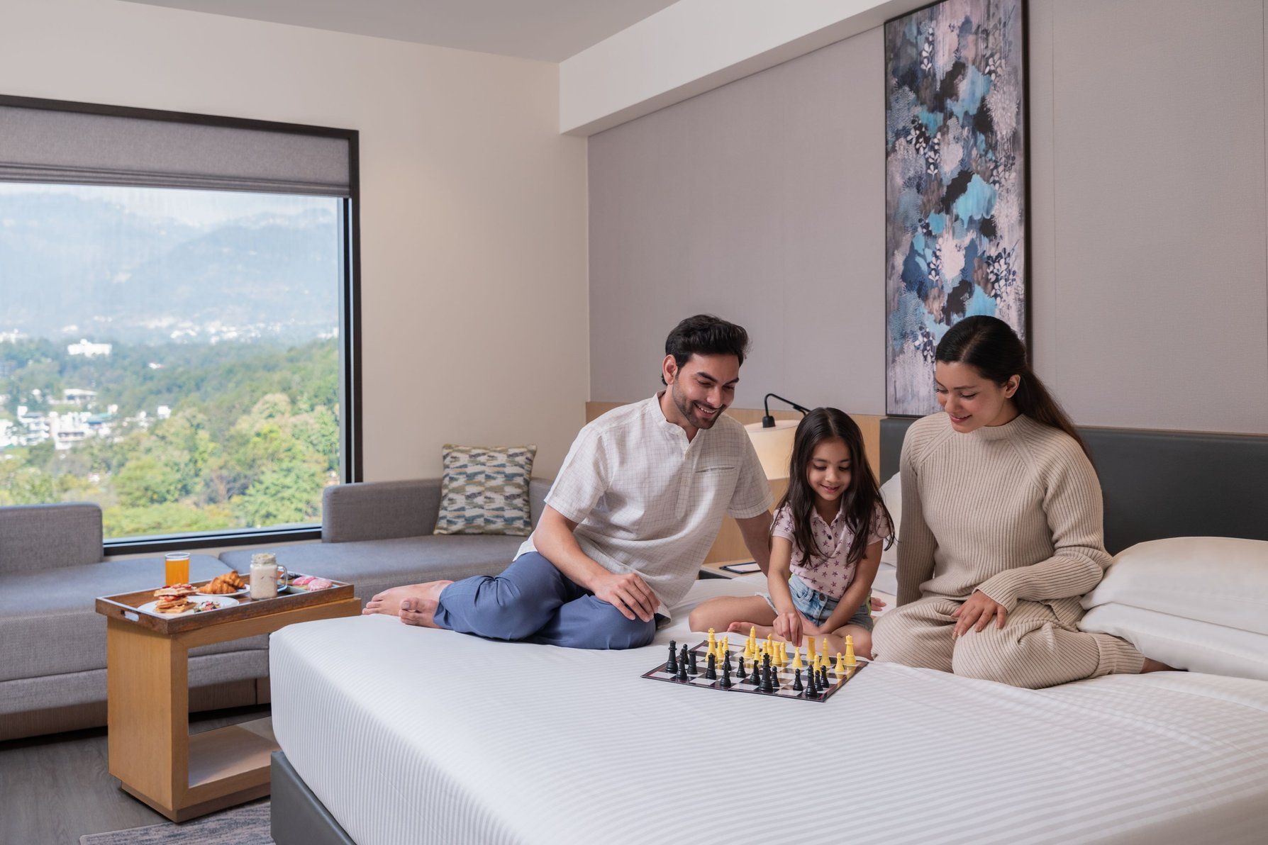 King Deluxe Guest Room- Lifestyle