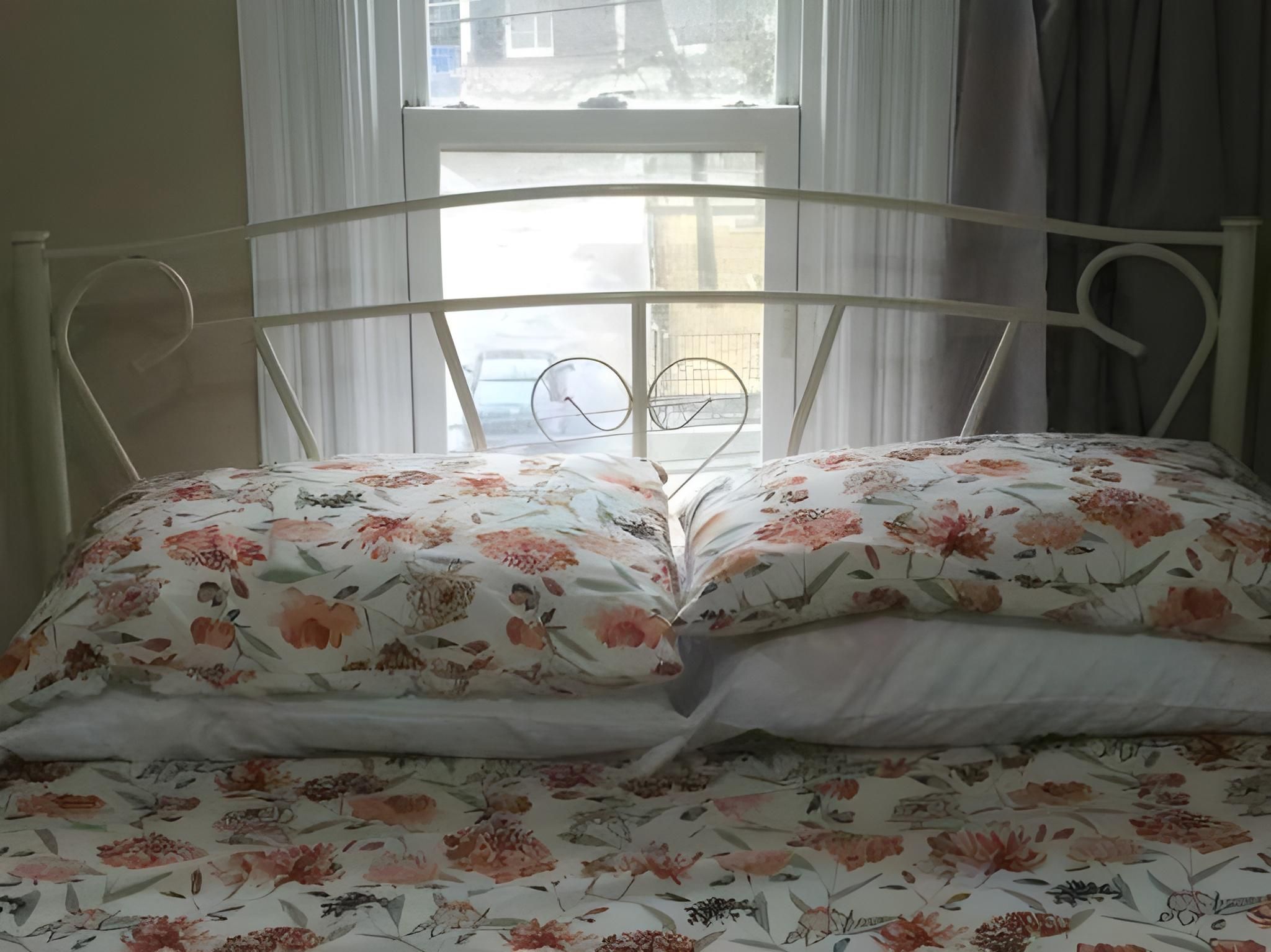 Single Room with Private Bathroom