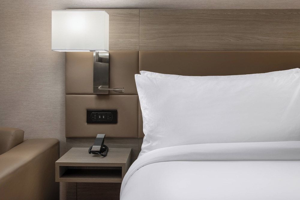 undefined AC Hotel by Marriott Atlanta Midtown 8