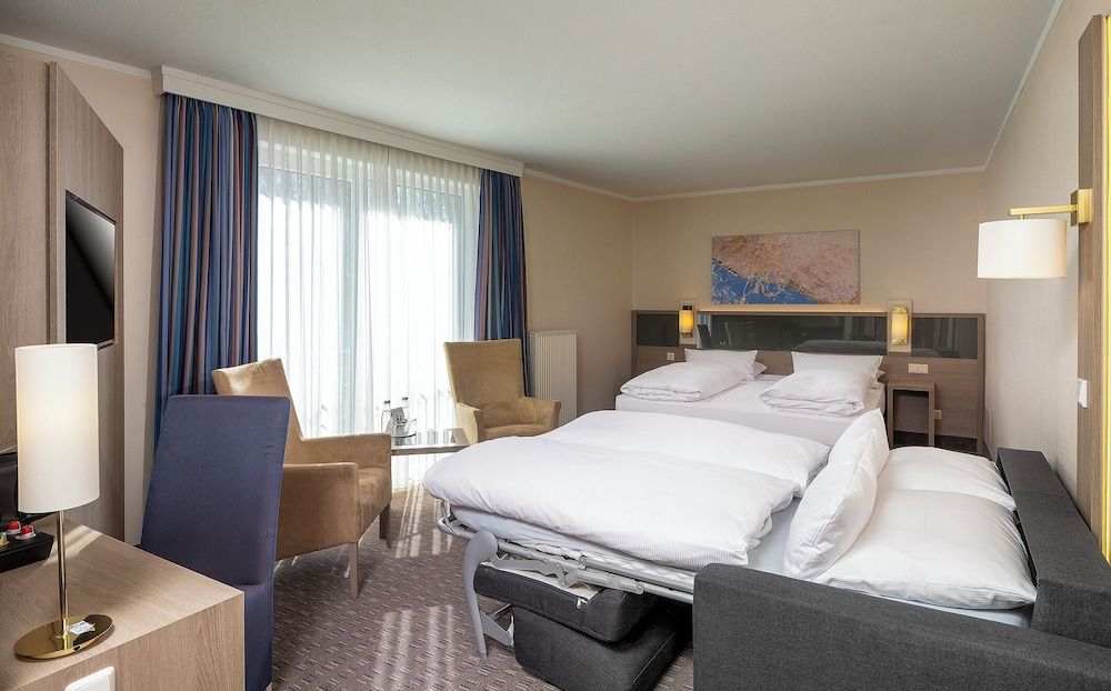 Parkhotel Berghoelzchen Exclusive Double Room 2