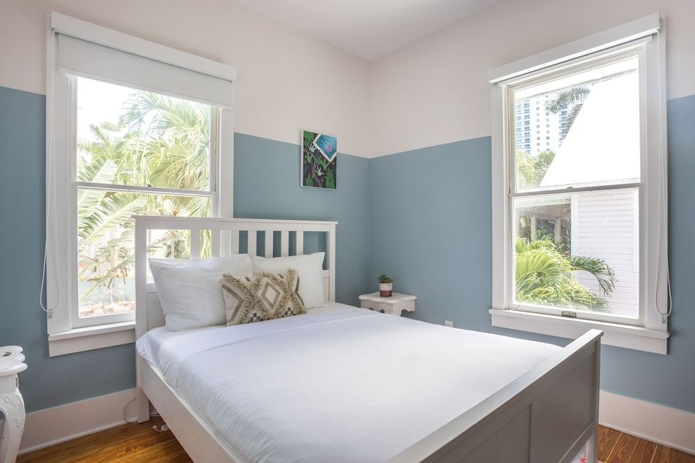 undefined Miami River Inn By Renzzi 10