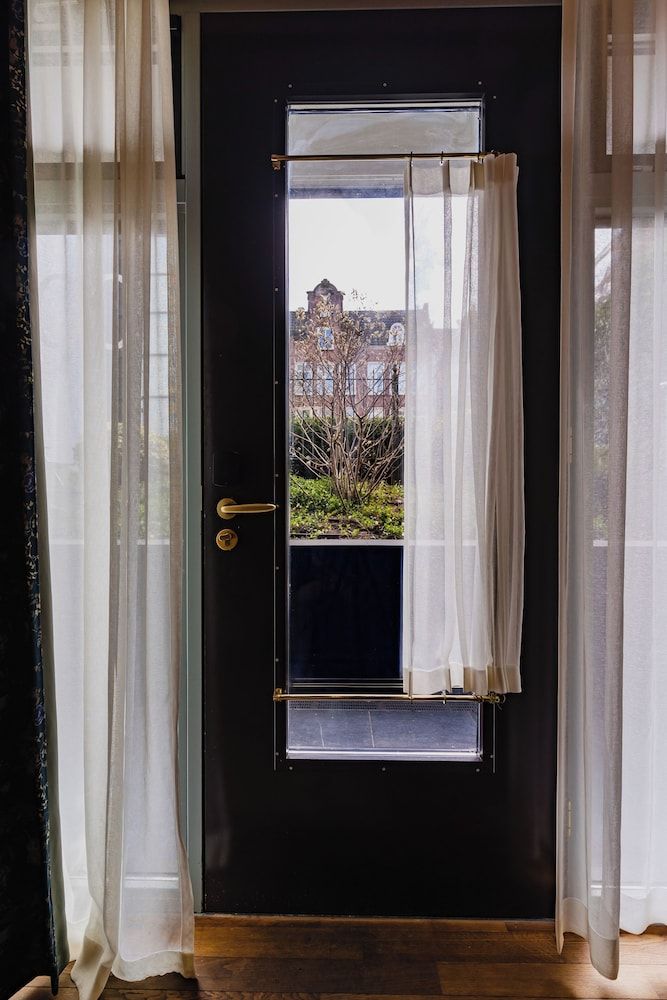 Hotel Mercier Deluxe Double Room 33