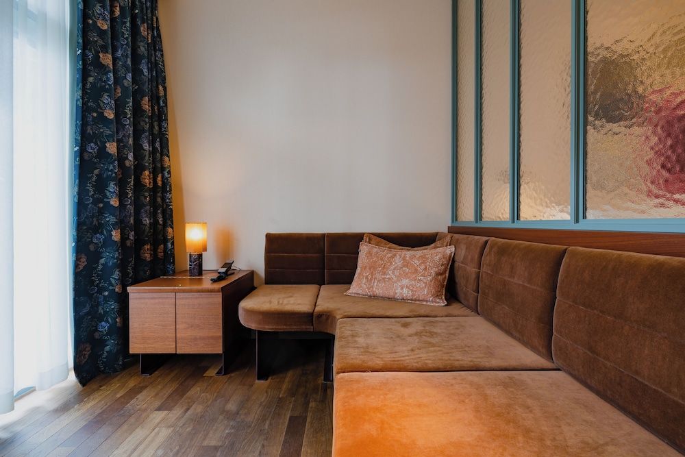 Hotel Mercier Deluxe Double Room 30