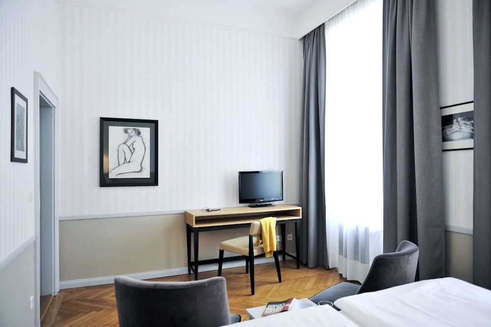 undefined Hotel Kärntnerhof 5