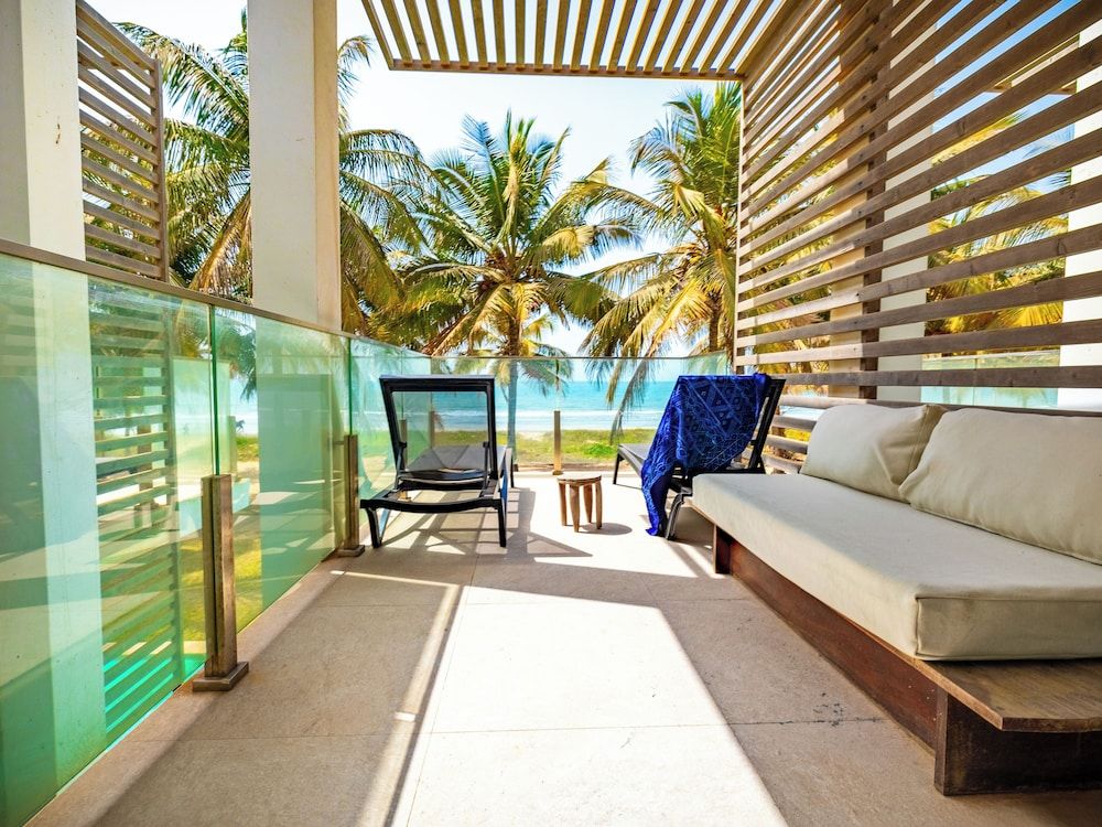 Tamala Beach Resort Premium Room, Ocean View 8