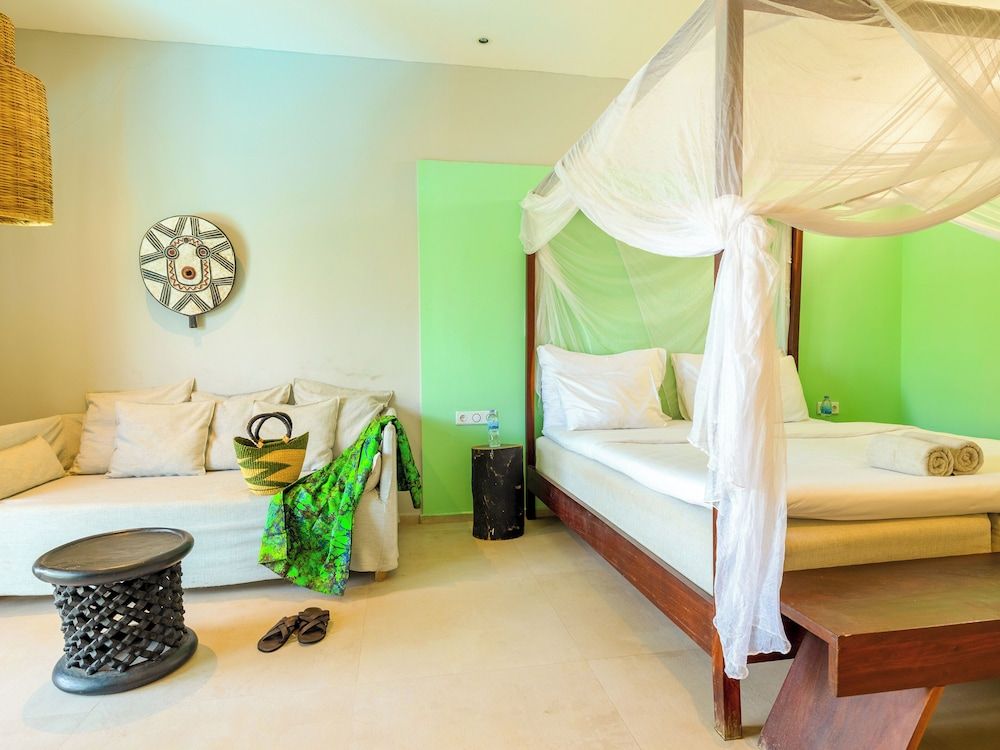 Tamala Beach Resort Premium Room, Pool View 4