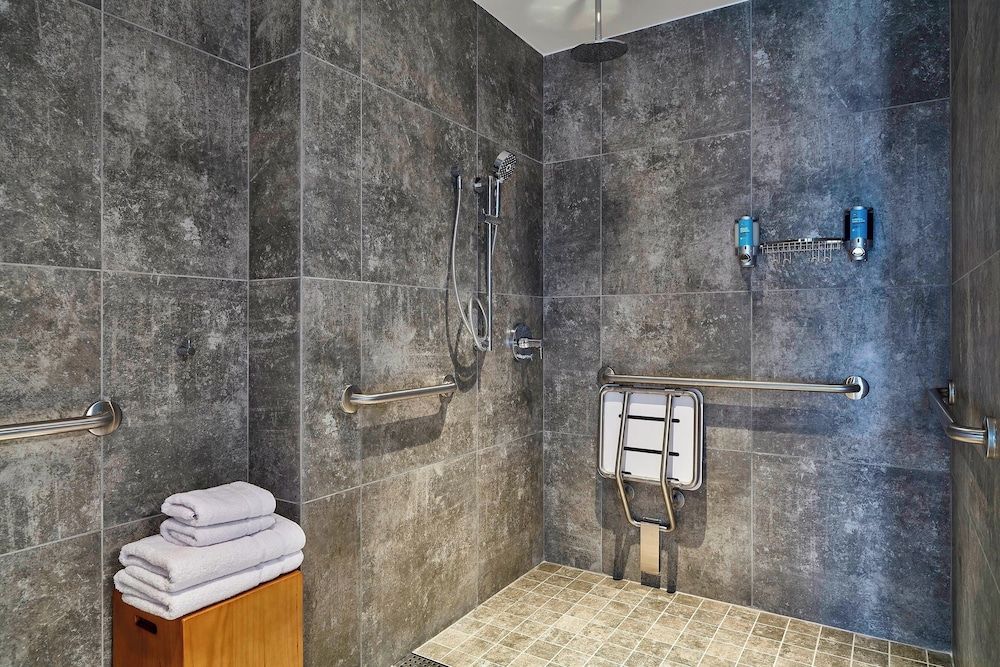 Aloft Lima Miraflores Deluxe Room, 1 King Bed 9