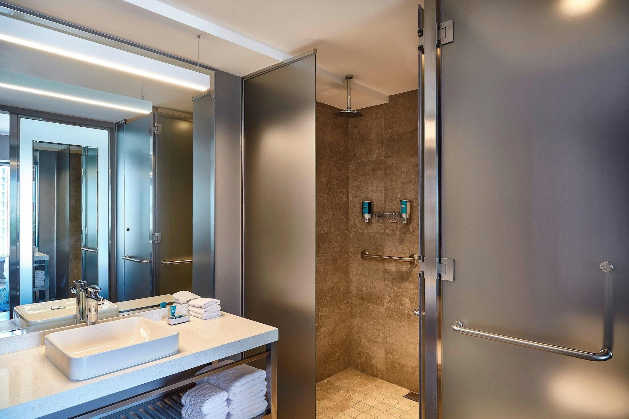 Savvy, Suite, 1 King