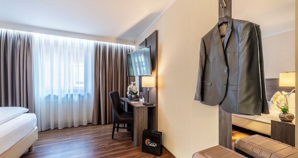 PLAZA Hotel Buchhorner Hof Economy Double Room 5